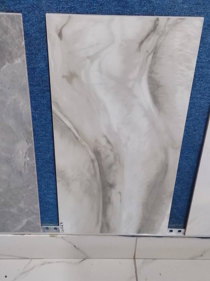 How to identify Grade 1 versus Economy grade tiles in River Road and hardware stores